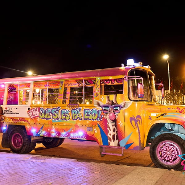 chiva-rumbera-en-cartagena-chiva-rumbera-alquiler-de-chiva-en-cartagena-alquiler-de-chivas-en-cartagena19-min